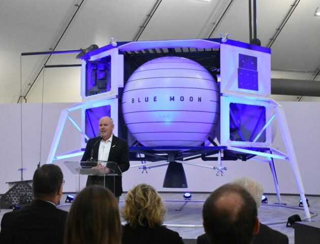 Bob Smith, director ejecutivo de Blue Origin
